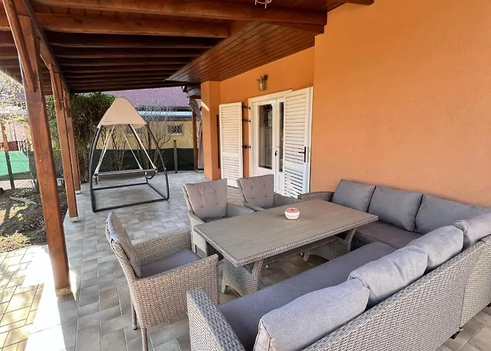 Izabella Vendeghaz Lägenhet Balatonszarszo