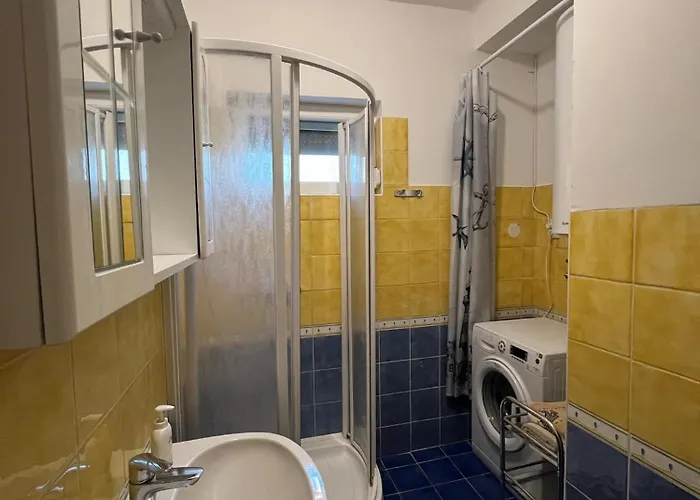 Izabella Vendeghaz Lägenhet *